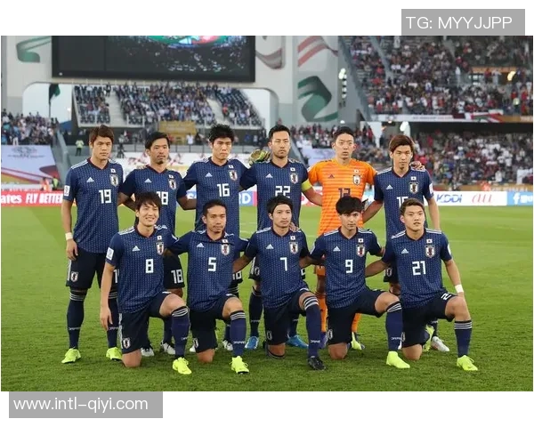 日本裸体足球：打破常规的极限运动与文化探讨